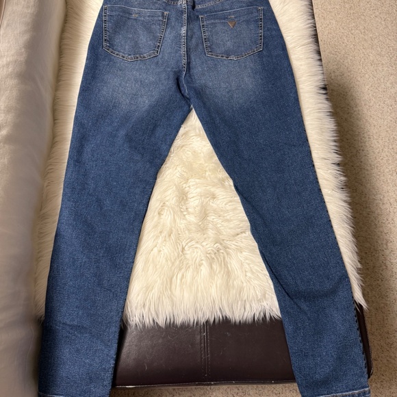 Guess Women Jeans- - Picture 2 of 3